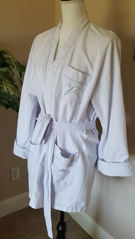 🌸VICTORIA'S SECRET Spa Robe🌸 - Picture 2 of 8